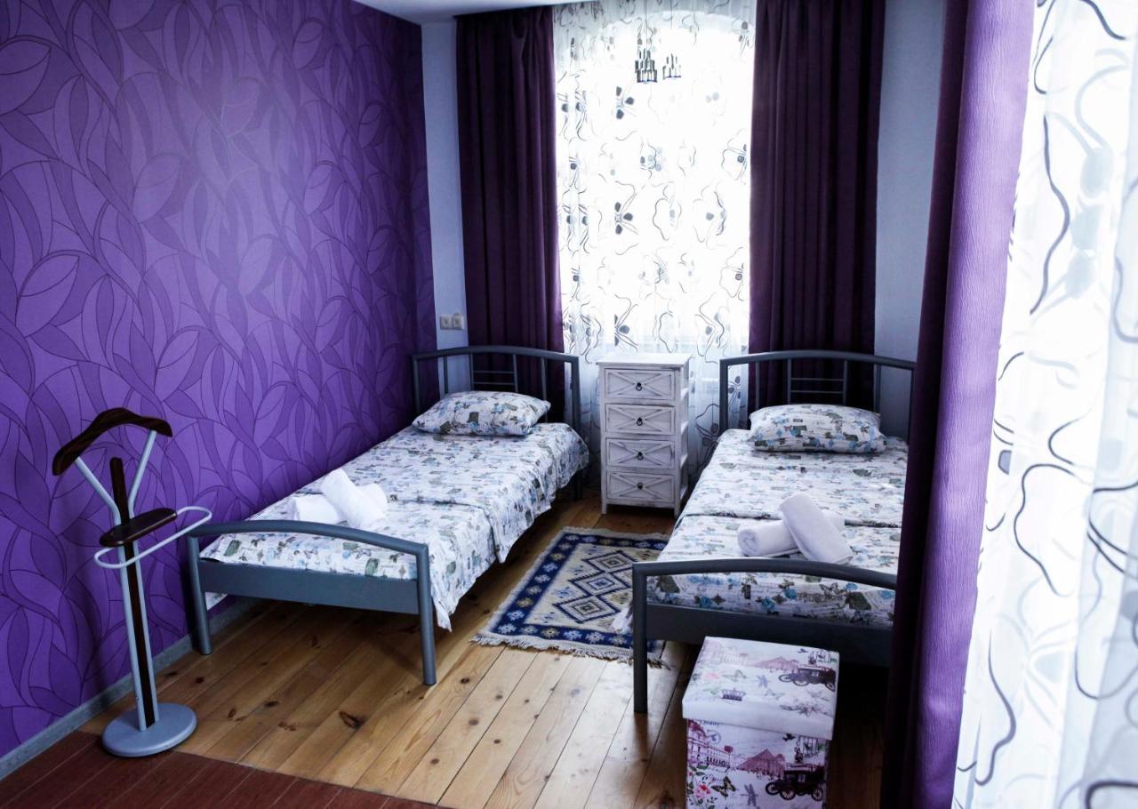Family Mini-Hotel Martirosyan'S And Tours Erevan Exterior foto