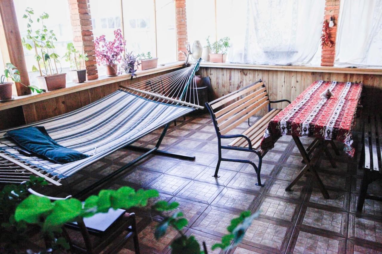 Family Mini-Hotel Martirosyan'S And Tours Erevan Exterior foto