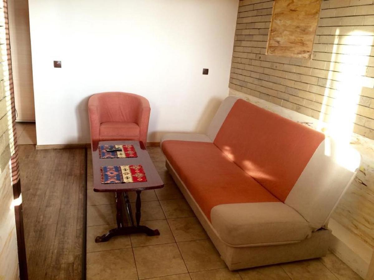 Family Mini-Hotel Martirosyan'S And Tours Erevan Cameră foto